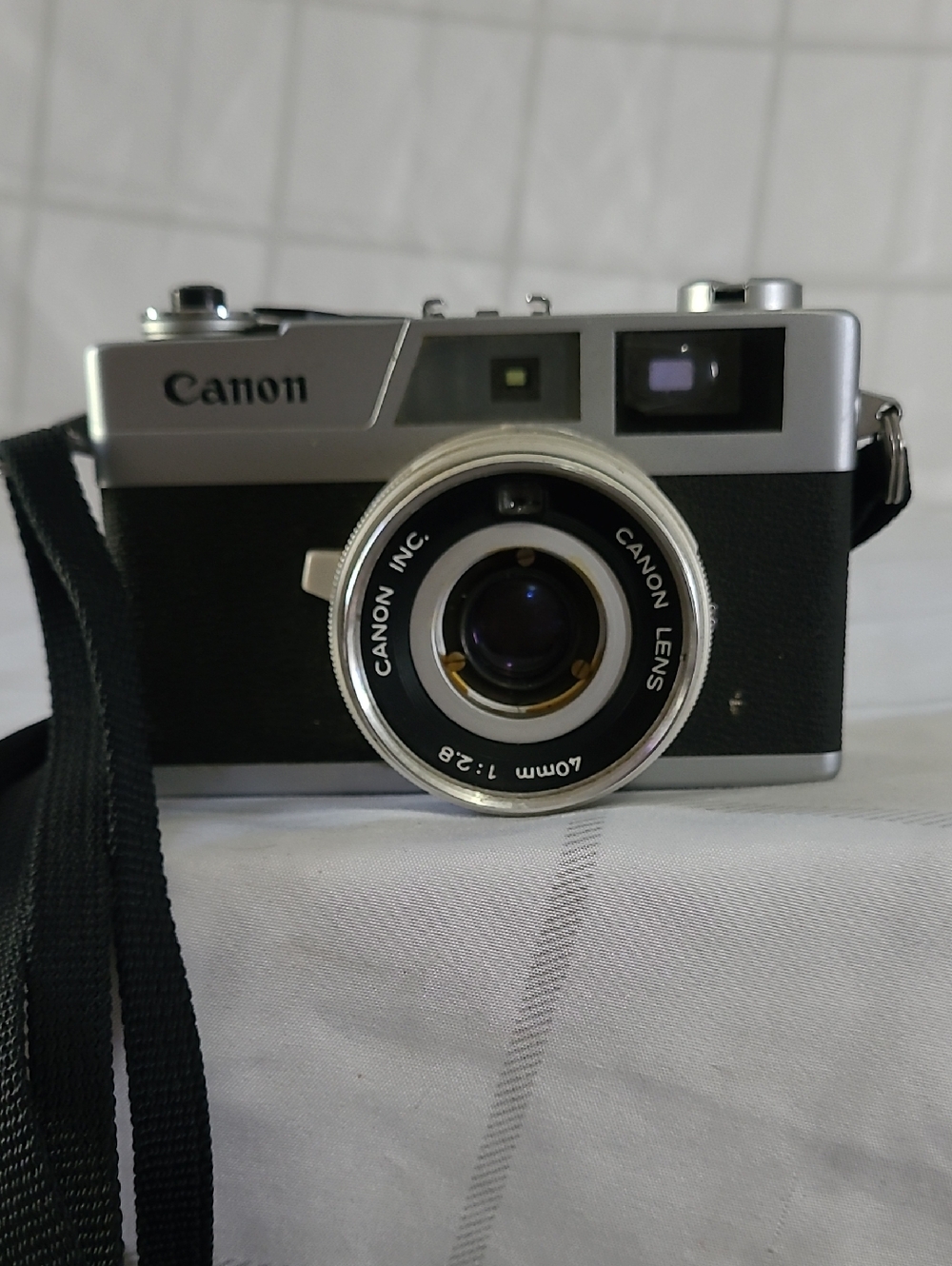 Canon Vintage 40mm Film Camera in Silver and Black Not Tested PARTS ONLY